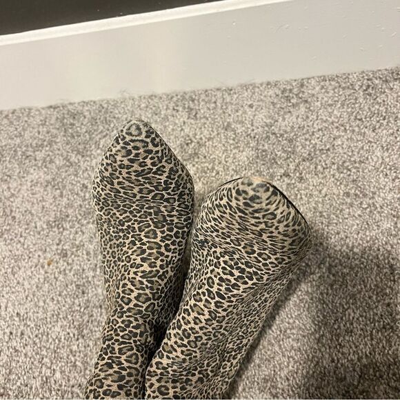 Steve Madden Nix Leopard Animal Print Pointed Toe Ankle Booties - Picture 9 of 11